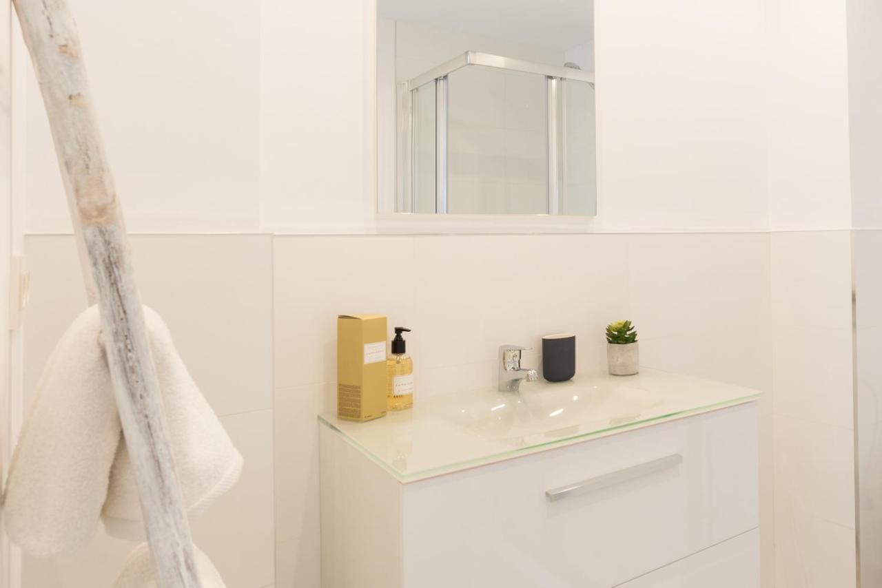 Urbe10 Angel Ganivet 2 Bedrooms Apartment Màlaga Exteriér fotografie